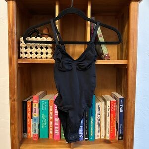 SKIMS Seamless Sculpt Bried Bodysuit — Black (Onyx)